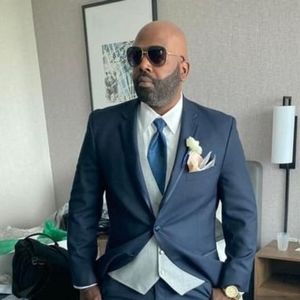 Meet your Posher, Bernard